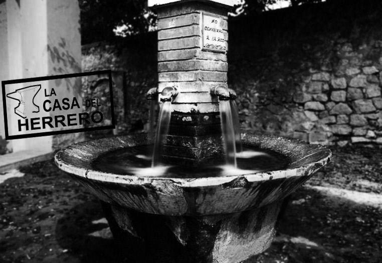La Casa Del Herrero El Poyo Eksteriør billede
