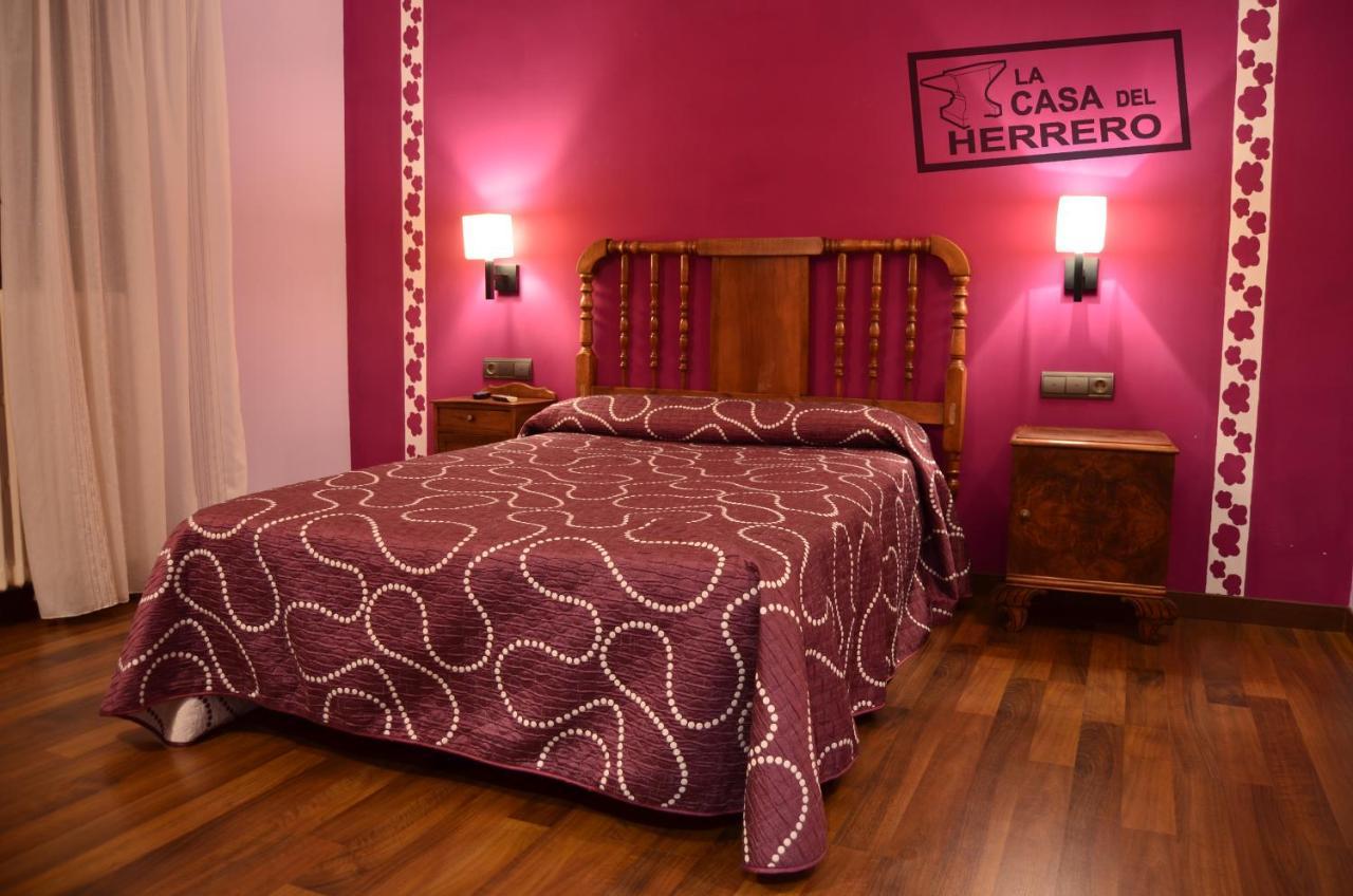 La Casa Del Herrero El Poyo Eksteriør billede