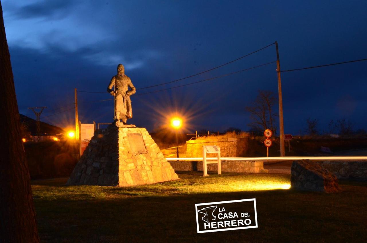 La Casa Del Herrero El Poyo Eksteriør billede