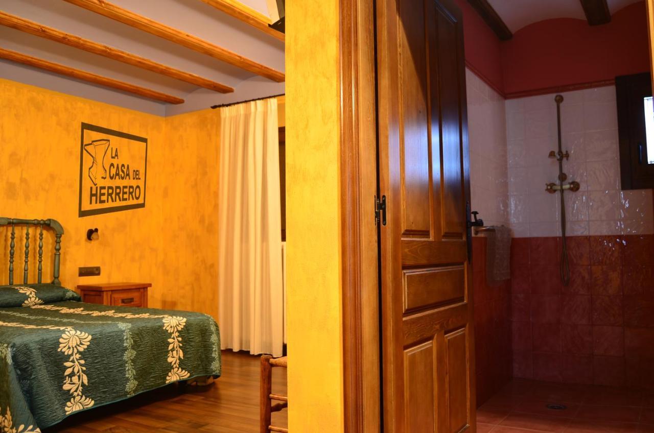 La Casa Del Herrero El Poyo Eksteriør billede